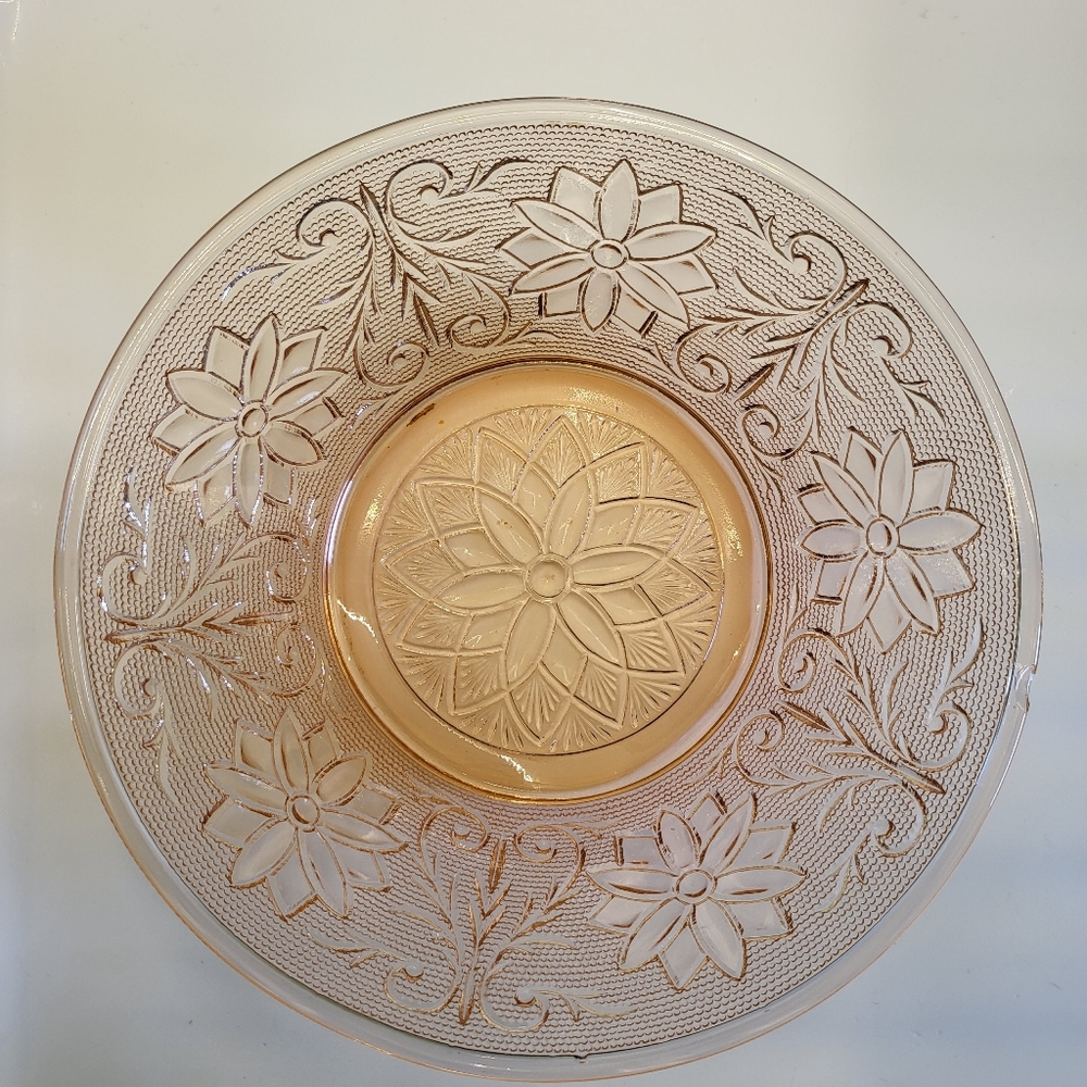 Tiara Peach Pink Sandwich Glass Serving Bowl Dish 8.4" almost mint